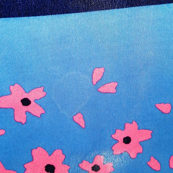 Designer silk scarf - Picture 6 of 6